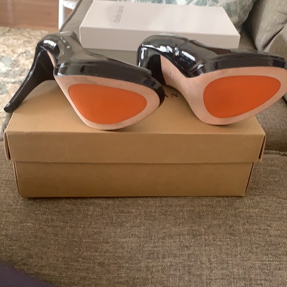 New in Box Cole Haan pumps - Picture 3 of 3